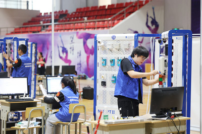 江蘇職校技能大賽“物聯(lián)網(wǎng)技術(shù)應(yīng)用”賽項(xiàng)在南通開幕，南通職大學(xué)生團(tuán)隊(duì)勇奪頭獎